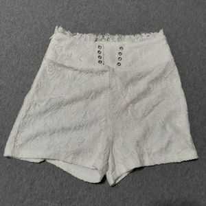 READ LF Dress Decode White Lace, Lace-Up Boho Festival Shorts Small NWT